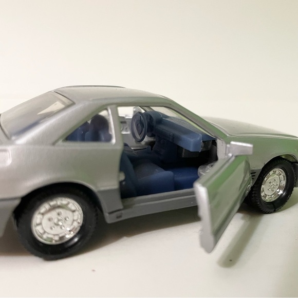 Matchbox Super Kings Mercedes Benz 500 SL - Picture 6 of 10